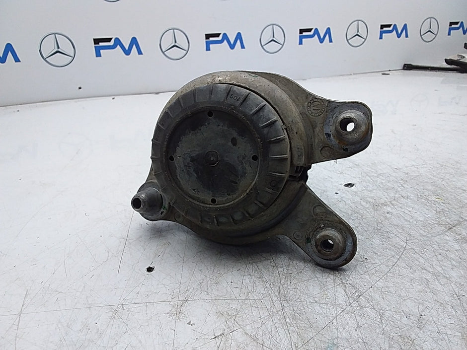 MERCEDES BENZ  E-CLASS W213  ENGINE MOUNT LEFT NS A2132400500 FMR323