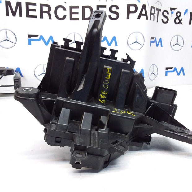 Mercedes C-CLASS W205 Fuse Relay Junction Box A2055407011 FM00385