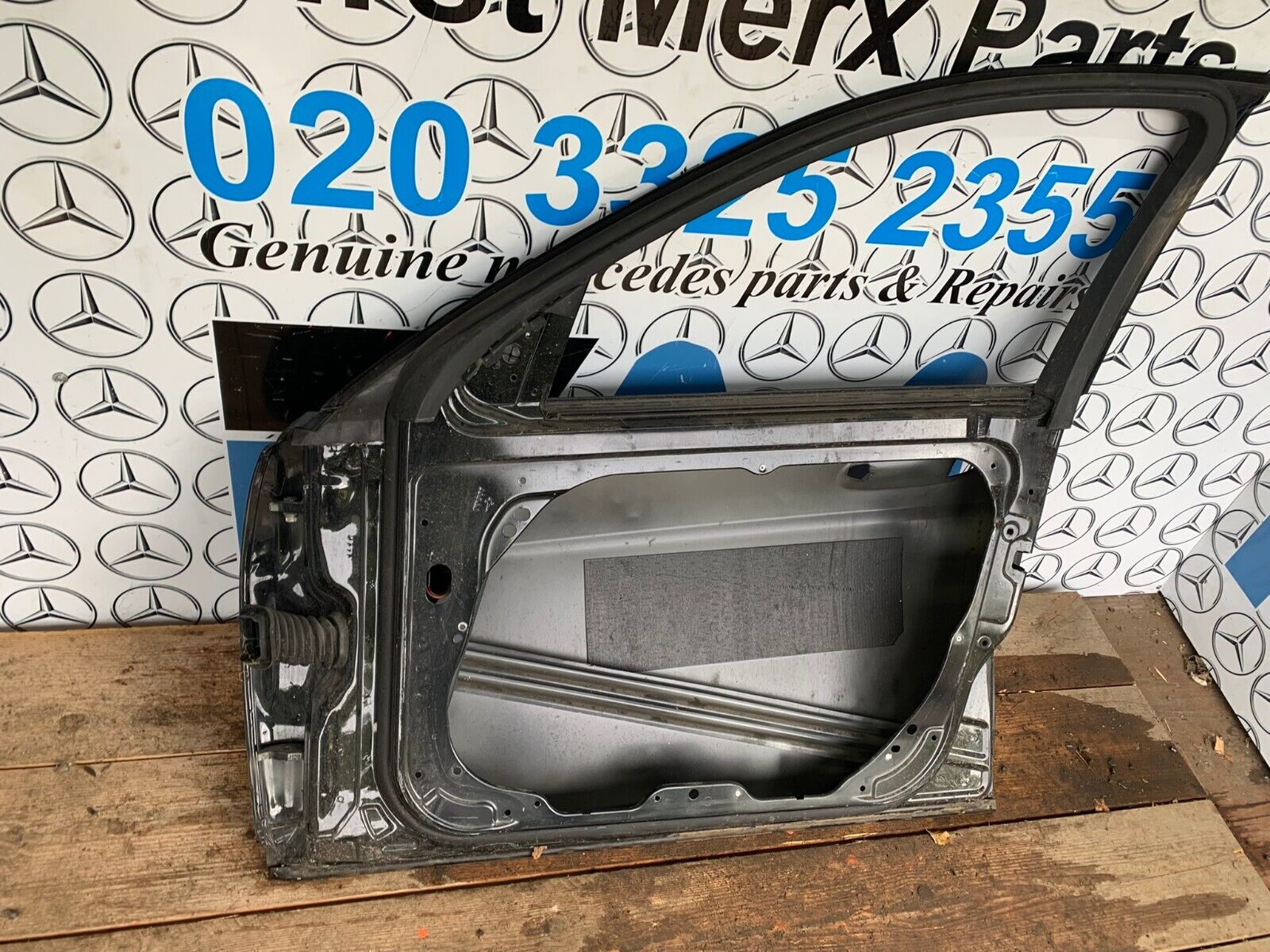 MERCEDES BENZ C CLASS W204 2008-2014 OFF SIDE FRONT RIGHT DOOR SALOON