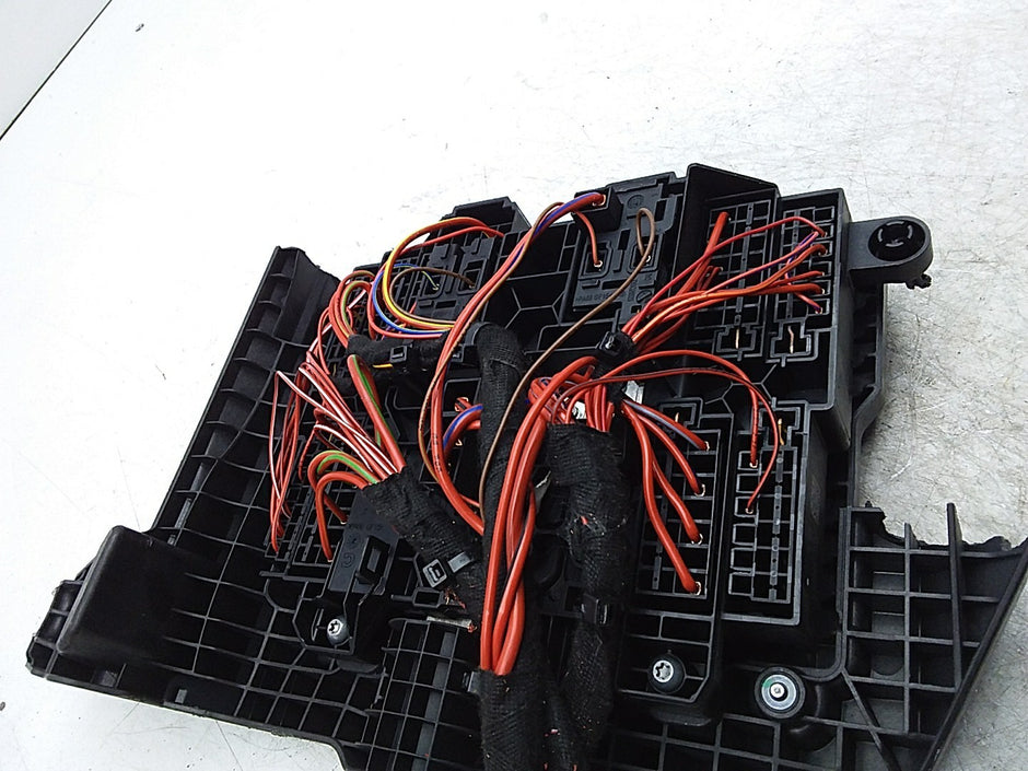 MERCEDES BENZ  A-CLASS W177  FUSE BOX A1779061102 FMR479