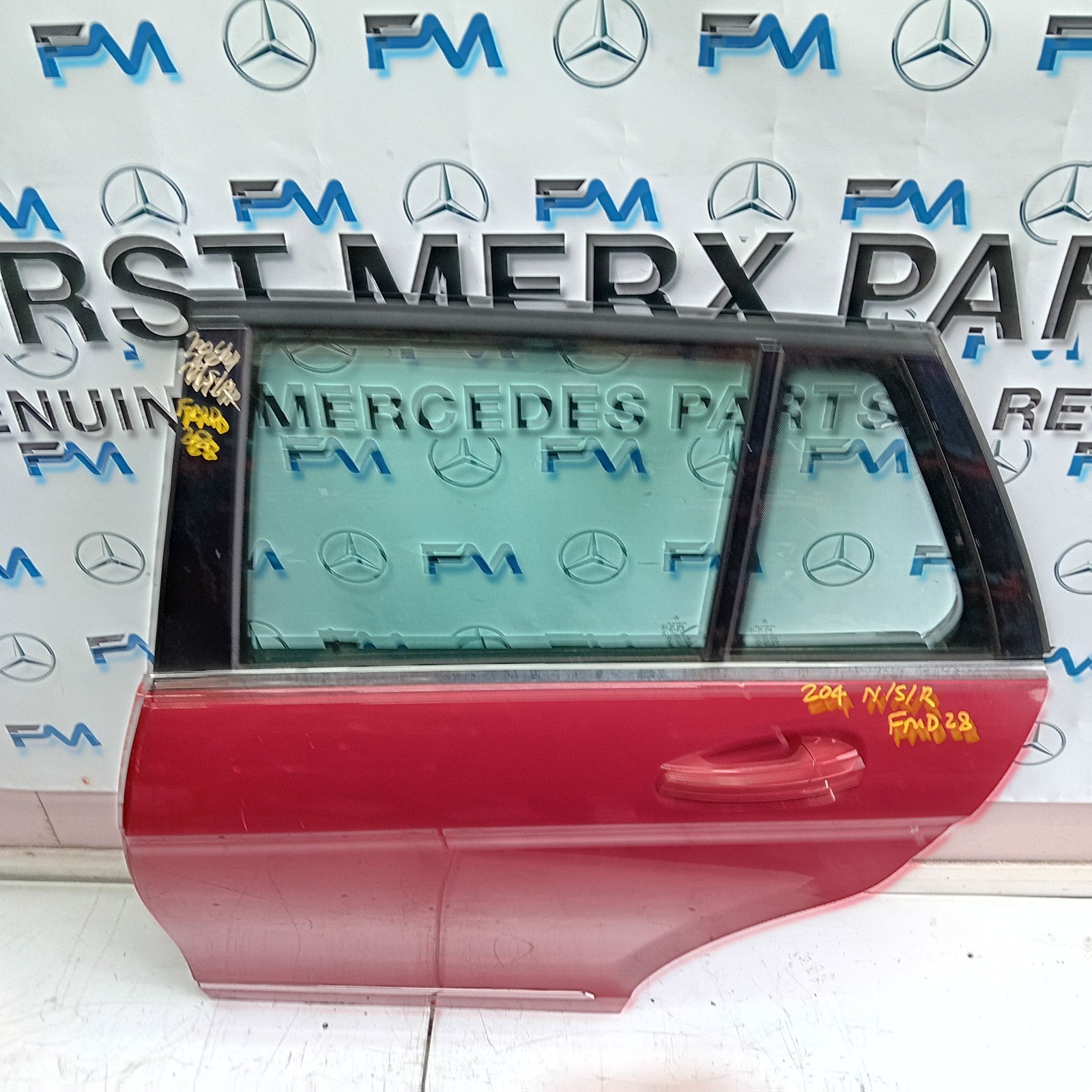 MERCEDES ESTATE C-CLASS W204 PASSENGER REAR DOOR (N/S/R) RED 2008-2014 FMD28