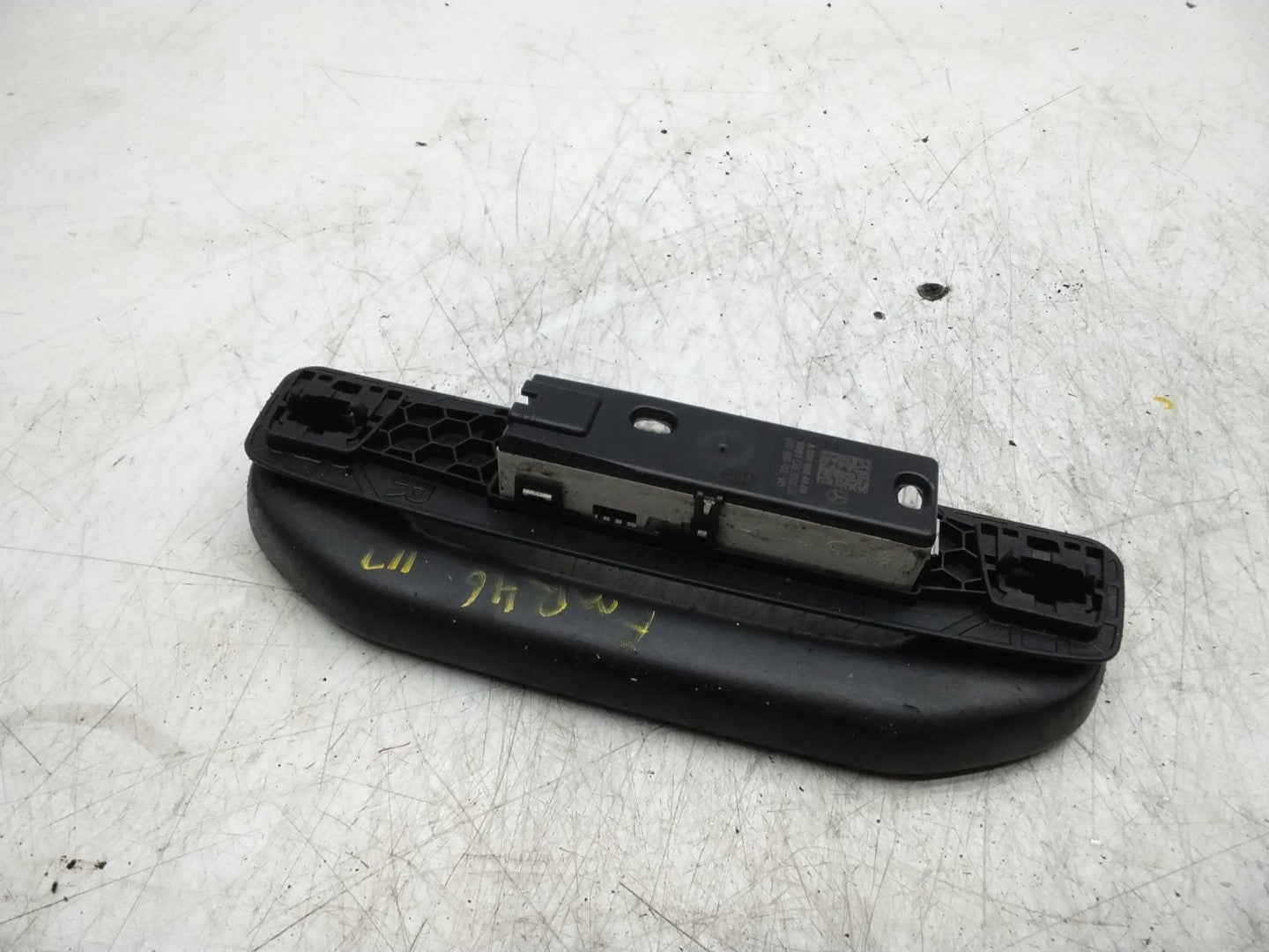 MERCEDES CLA W117 REAR RIGHT GRAB HANDLE AND LIGHT A0009064805 FMR46