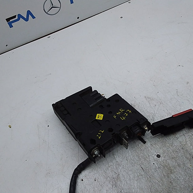 MERCEDES BENZ  E-CLASS W212 POWER DISTRIBUTION FUSE BOX A2125407050 FMR477
