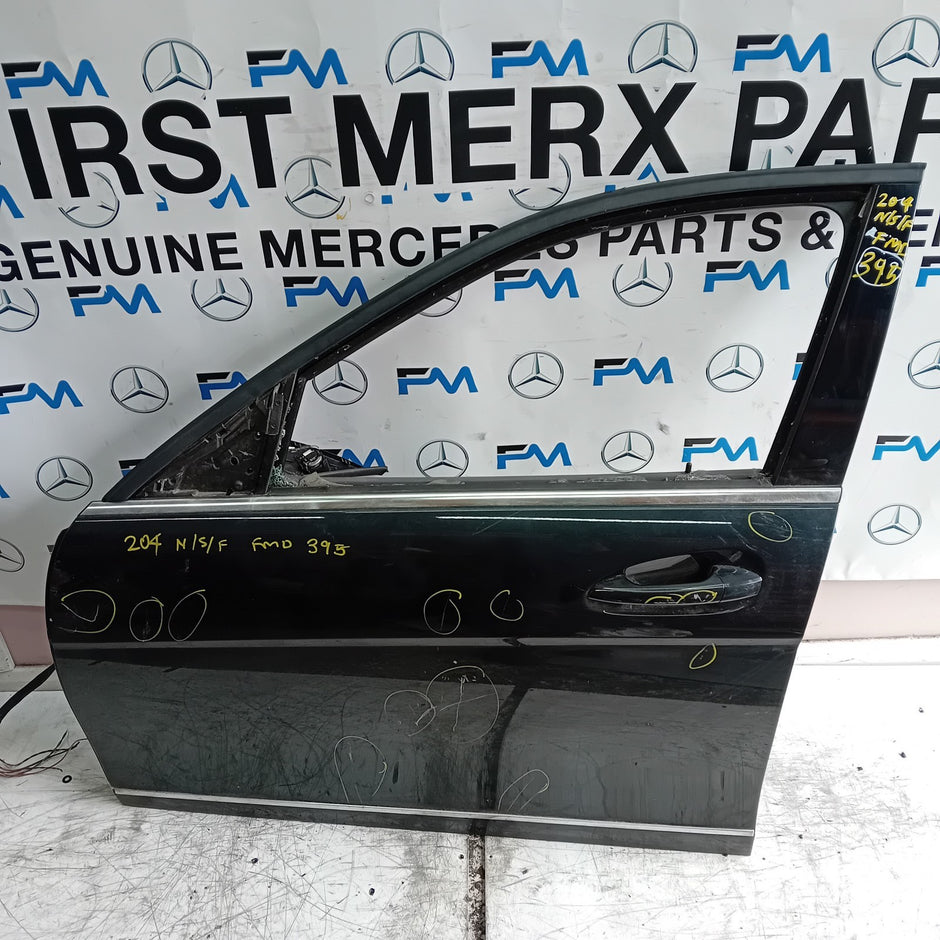 MEECEDS C-CLASS W204 PASSENGER FRONT DOOR NSF BLACK 2008-14 COMPLETE FMD395