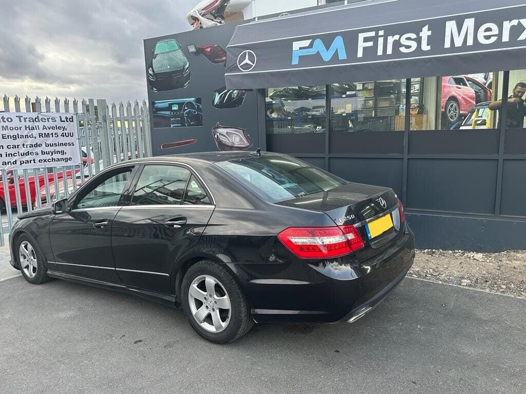 MERCEDES BENZ E-CLASS W212 / AIR BAGS ( STEERING WHEEL, KNEE, ROOF )