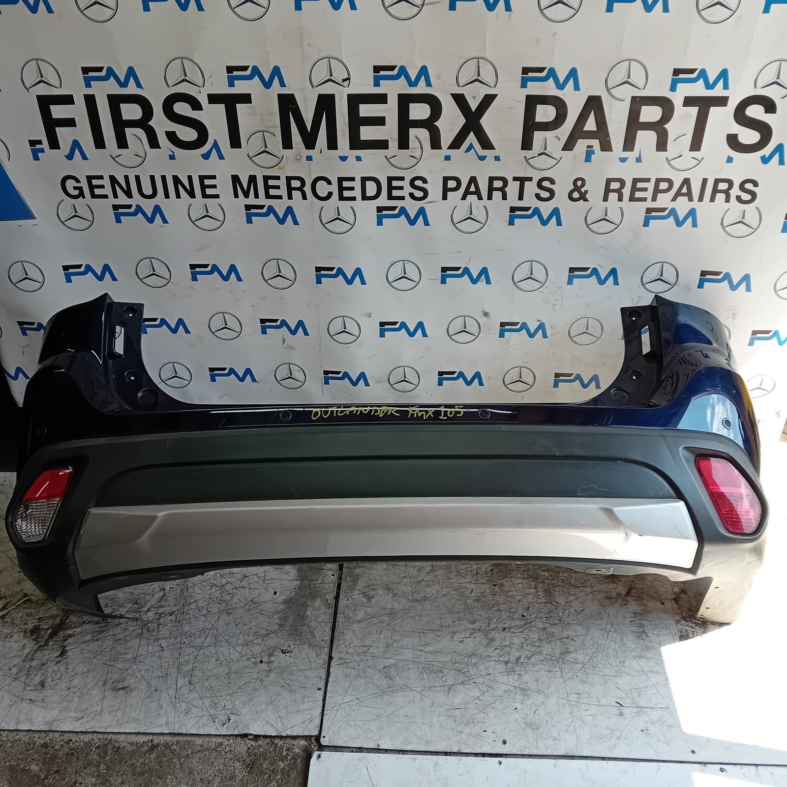 MITSUBISHI OUTLANDER MK3 REAR BUMPER BLUE 2013 COMPLETE FMX105