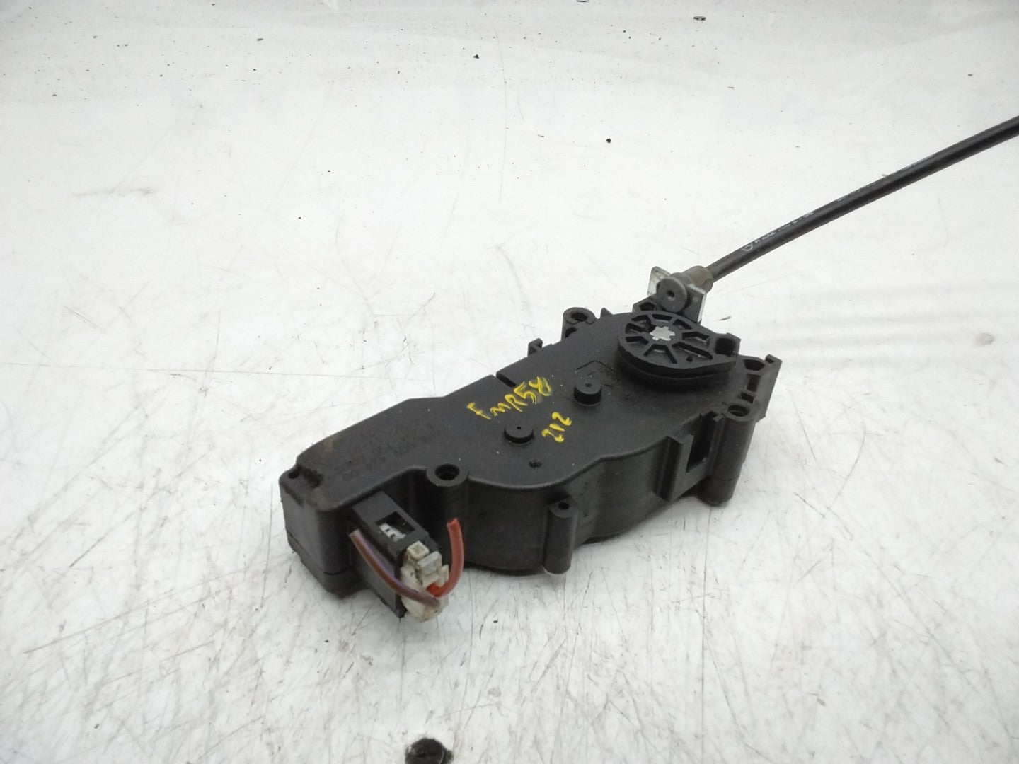 MERCEDES MERCEDES E-CLASS W212 REAR TAILGATE LOCK ACTUATOR  A2047500060 FMR58