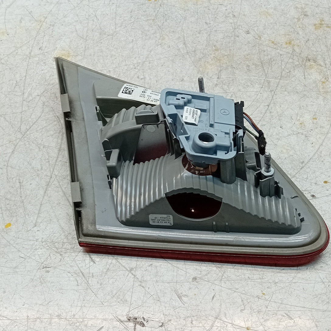 MERCEDES BENZ B-CLASS INNER DRIVER REAR TAIL LIGHT IOR  2015 A2468200864 FMT319