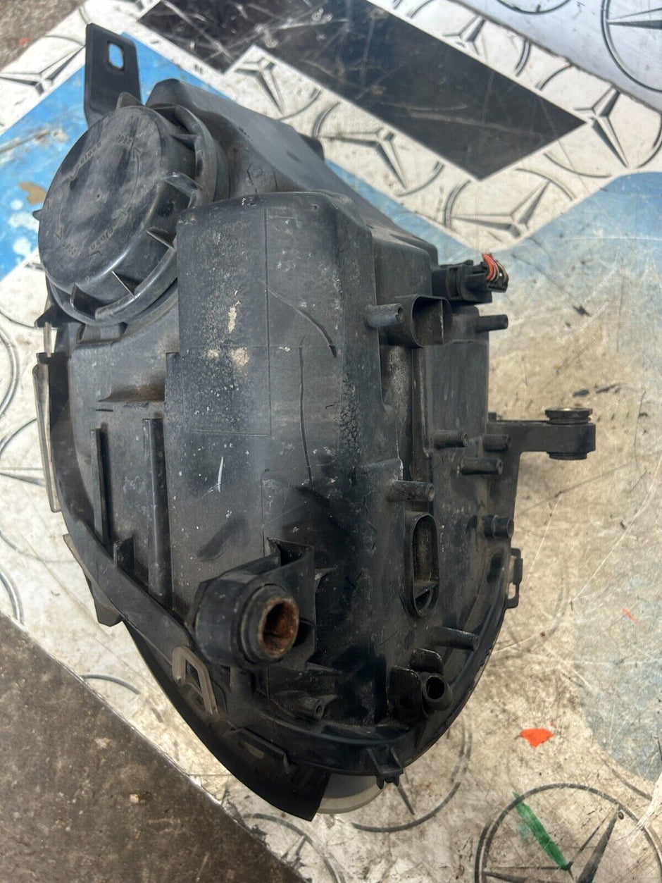 MERCEDES R CLASS W251 2005-2011  HEADLIGHT  DRIVERS O/S RIGHT A25182602 FMH19