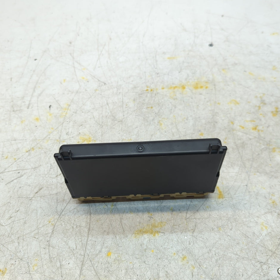 MERCEDES E CLASS W213 FRONT RIGHT SEAT CONTROL MODULE A2139002713 FM001424