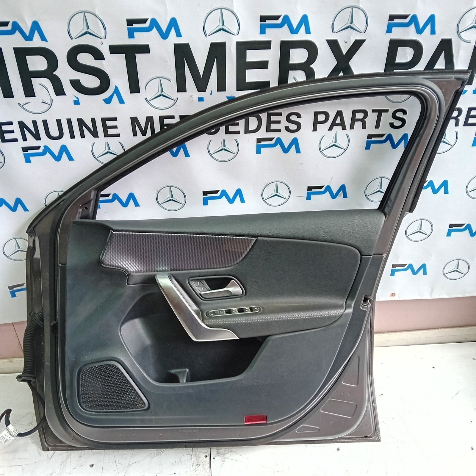MERCEDES BENZ A-CLASS W177 DRIVER SIDE FRONT DOOR O/S/F COMPLETE GREY FMD41