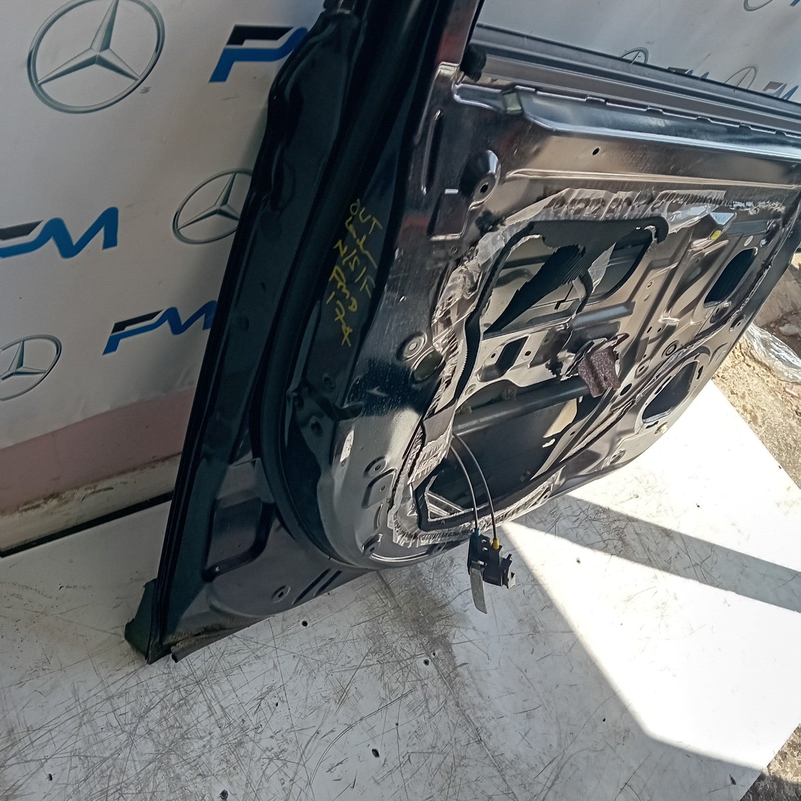 MITSUBISHI OUTLANDER MK3 PASSENGER SIDE FRONT DOOR BLACK 2013 FMD174