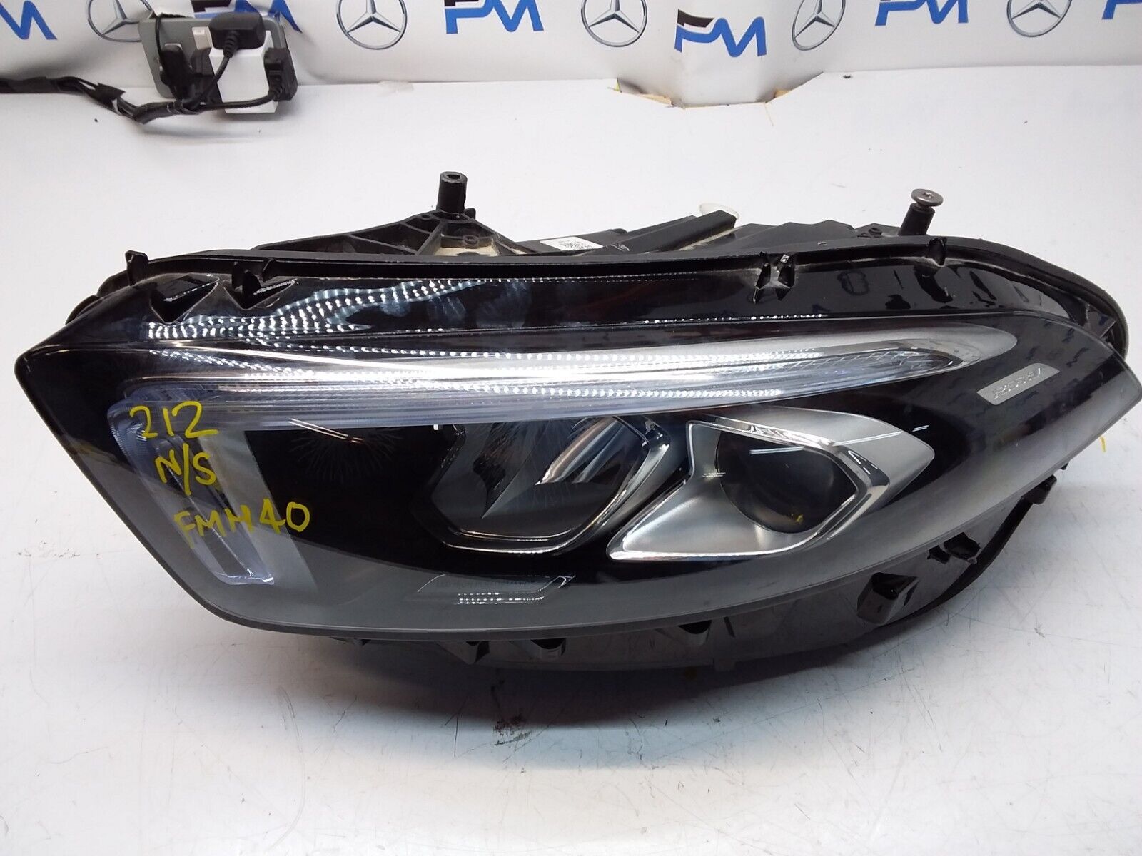 2014 MERCEDES E-CLASS W212 N/S Passenger Side Front Headlight FMH40 LED HIGH