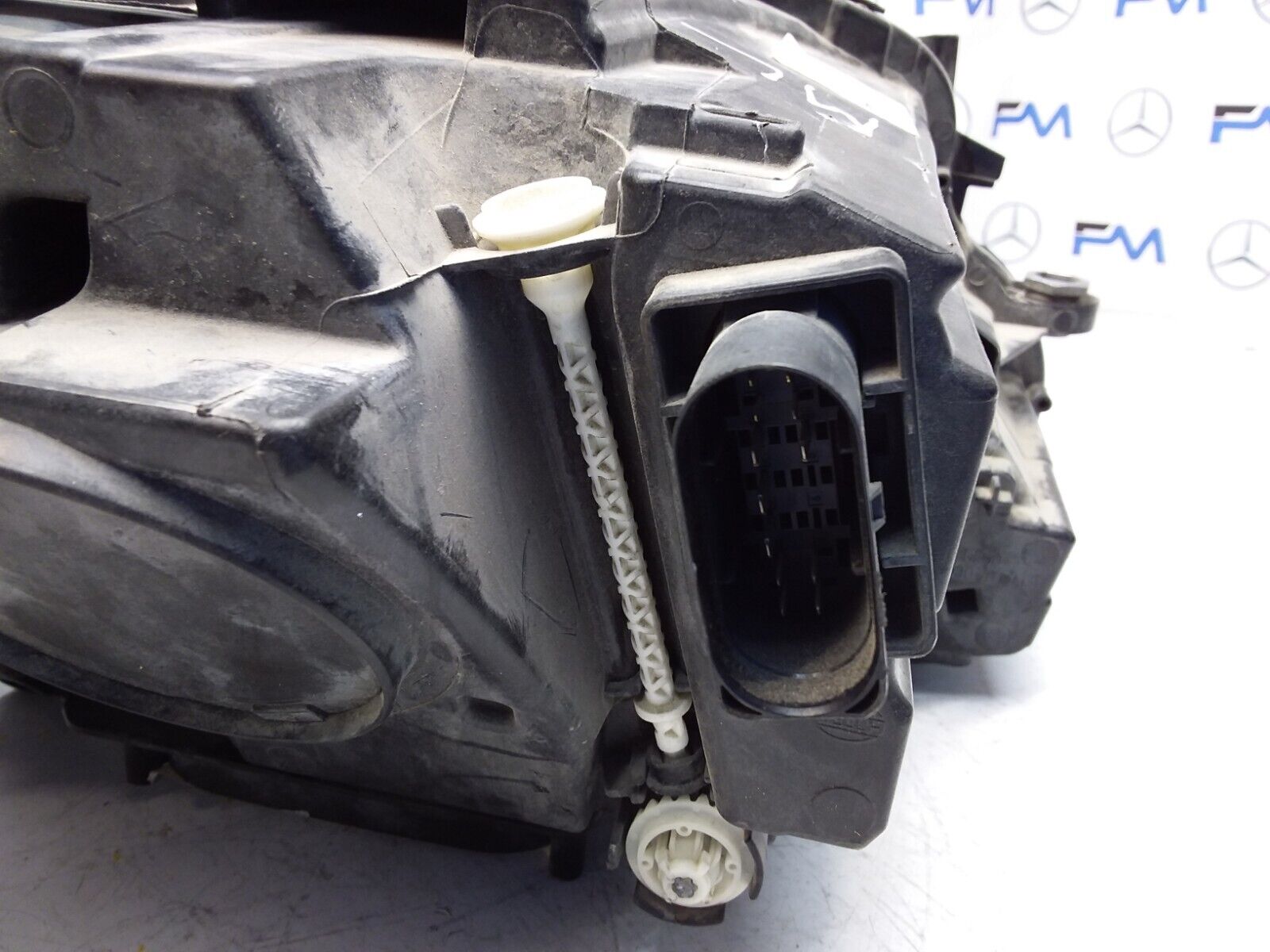 2018 MERCEDES E-CLASS W213 N/S Passenger Side Front Headlight A2139067506 FMH27