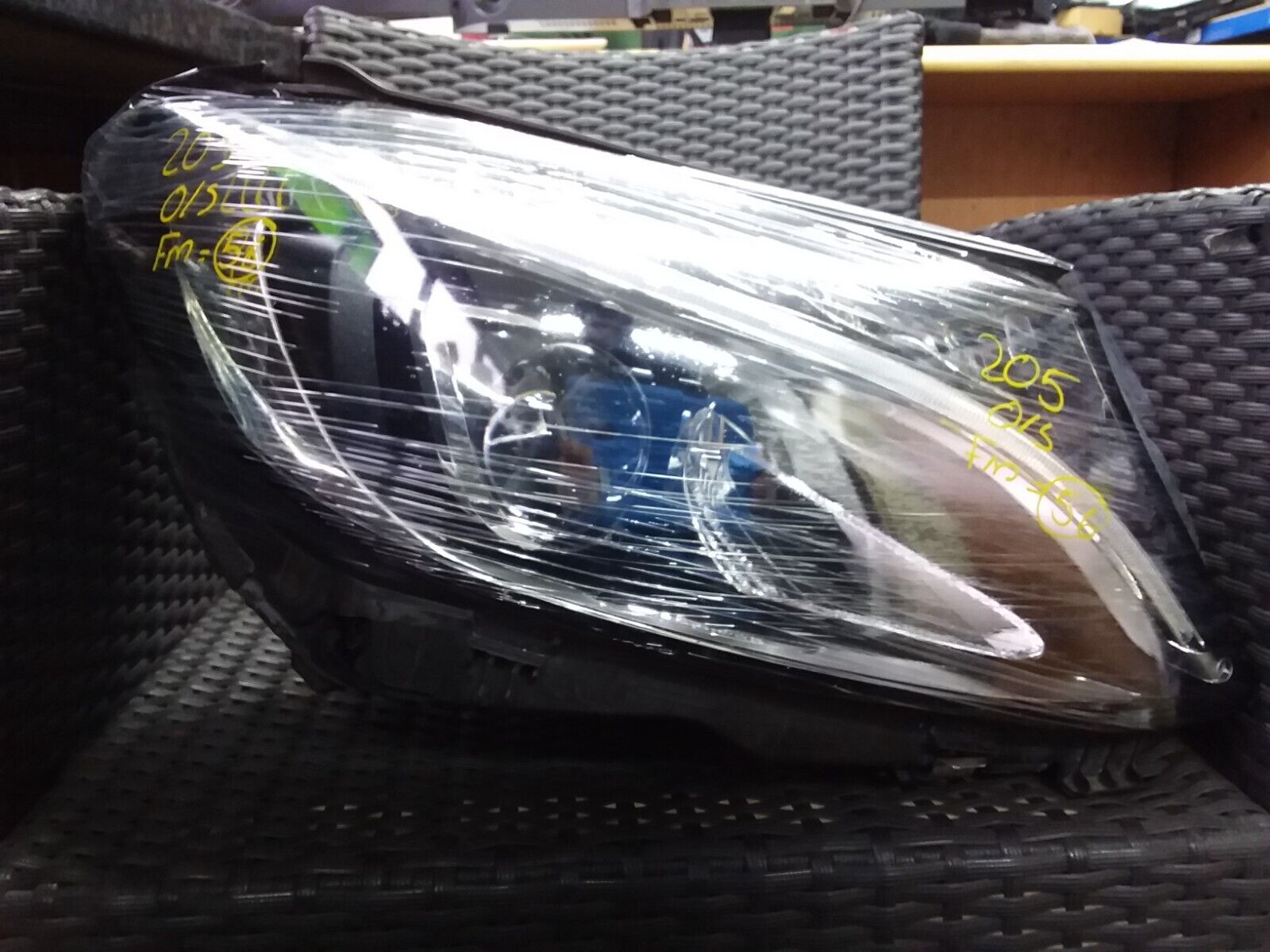 MERCEDES C-CLASS W205 HEADLIGHT LED HIGH PERFORMANCE RIGHT SIDE A2059067603 FM56