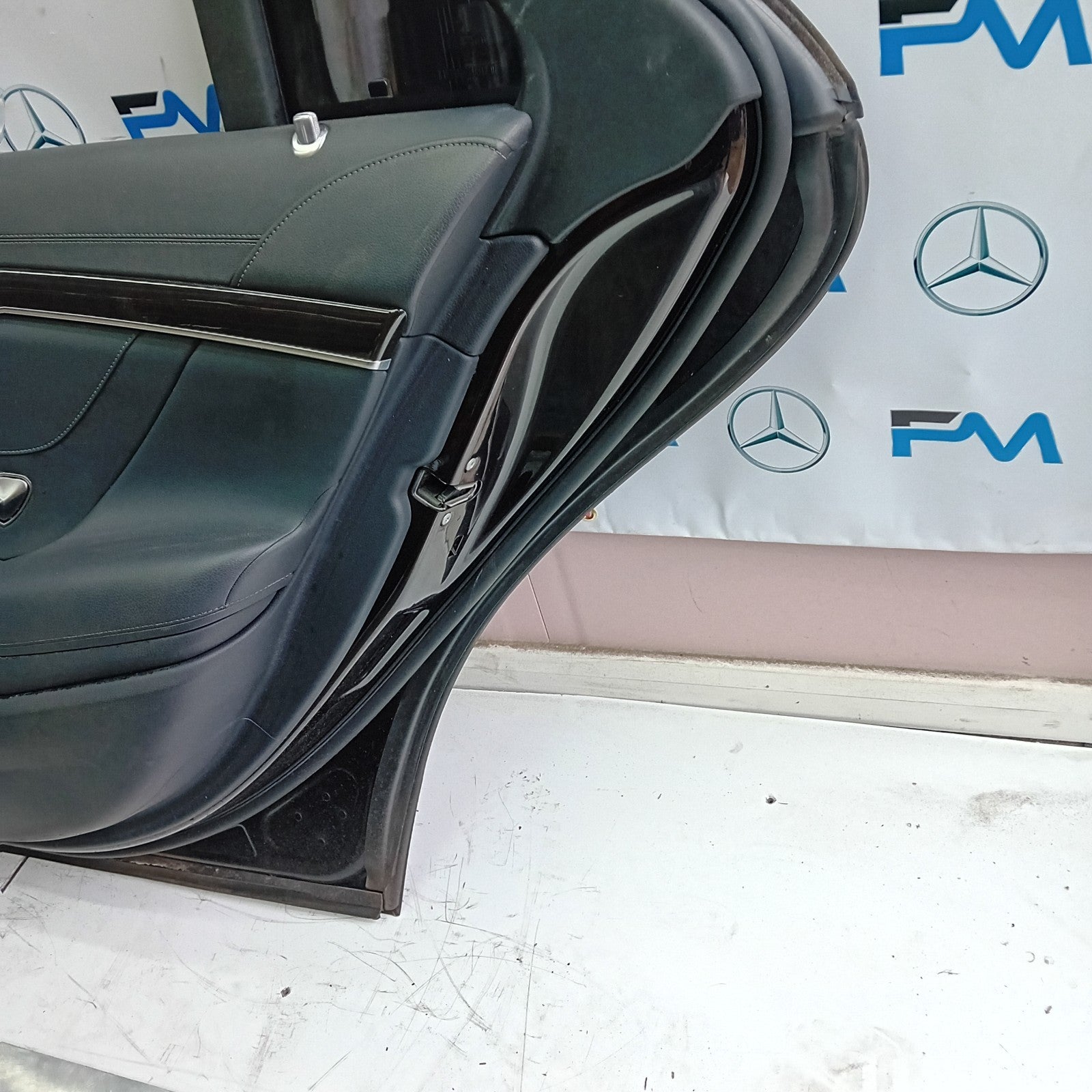 MERCEDES BENZ S-CLASS W222 DRIVER REAR DOOR (OFF SIDE REAR) BROWN 2013-20 FMD27