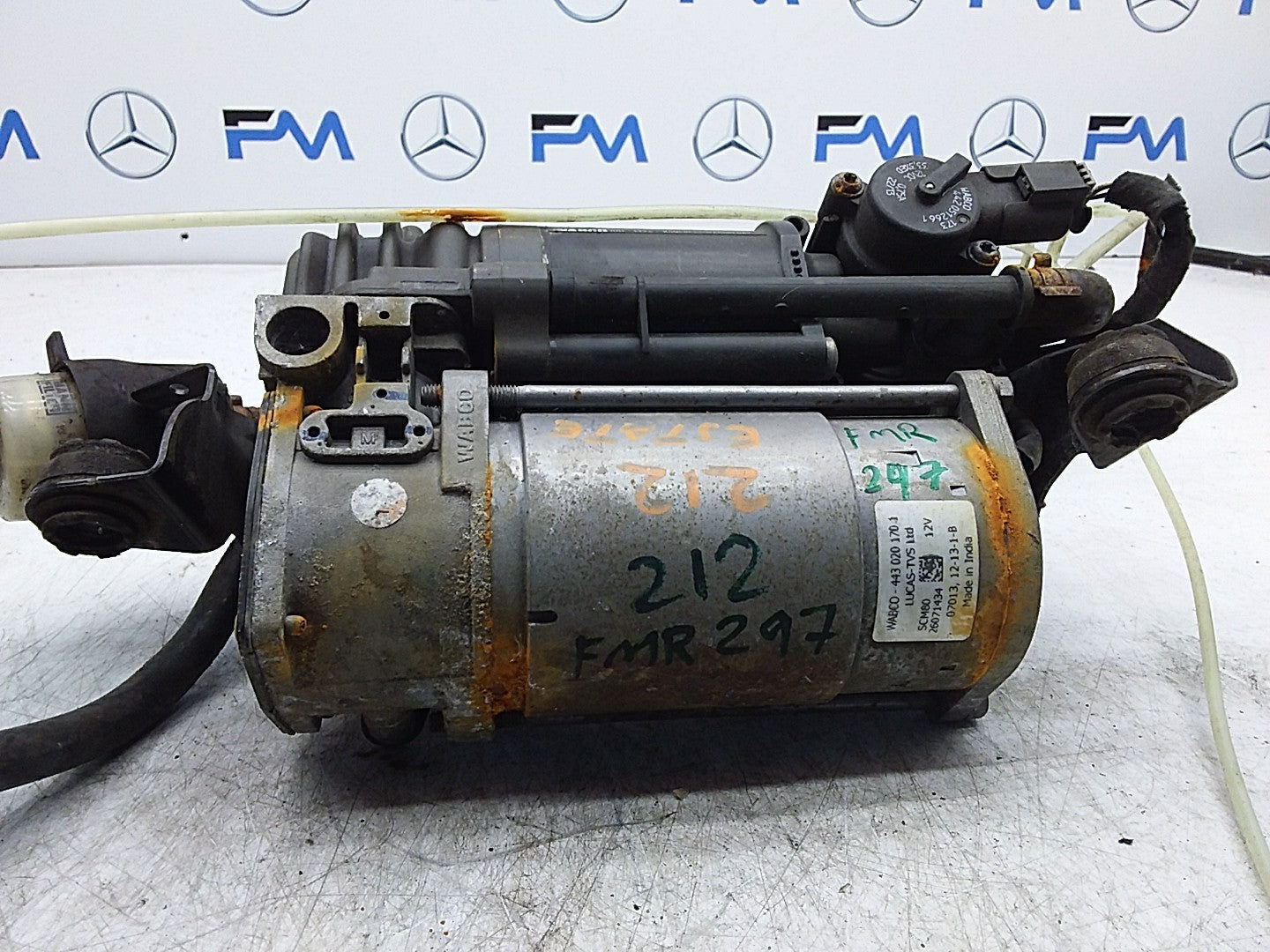 MERCEDES E-CLS W212 AIR SUSPENSION COMPRESSOR PUMP A2123200404 FMR297