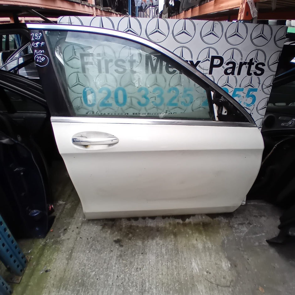 MERCEDES BENZ GLC W253 DRIVER SIDE FRONT DOOR ( OFF SIDE FRONT )