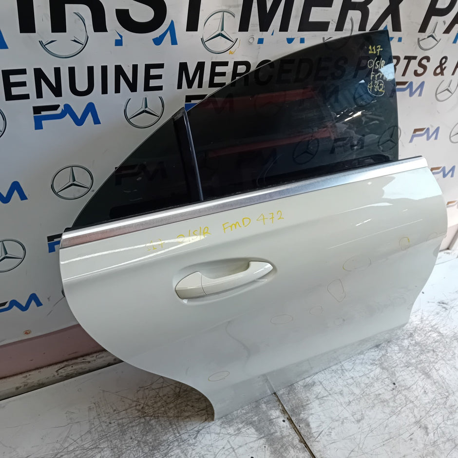 MERCEDES CLA W117 DRIVER REAR DOOR OSR WHITE 2014 COMPLETE FMD472