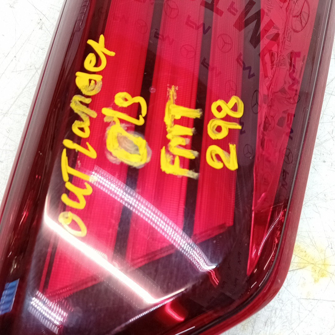 MITSUBISHI OUTLANDER MK3 DRIVER SIDE RIGHT REAR INNER TAIL LIGHT 2013 FMT298