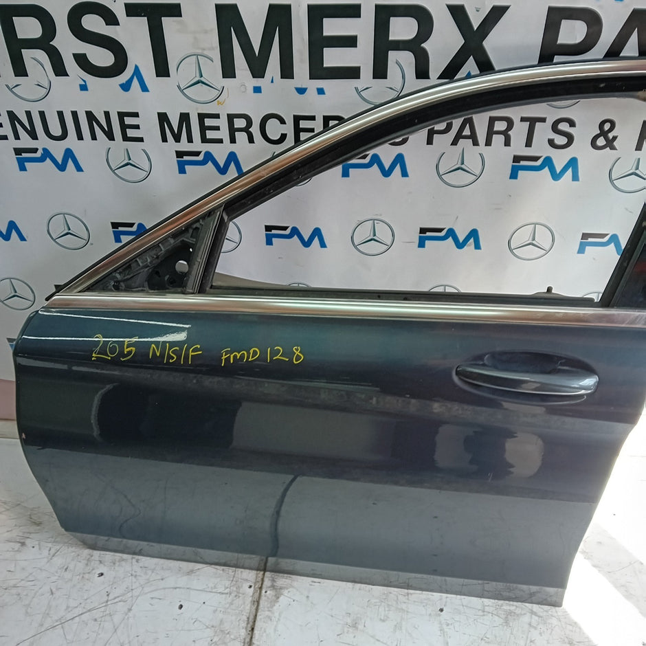 MERCEDES BENZ C-CLASS W205 PASSENGER SIDE FRONT DOOR N/S/F COMPLETE FMD128