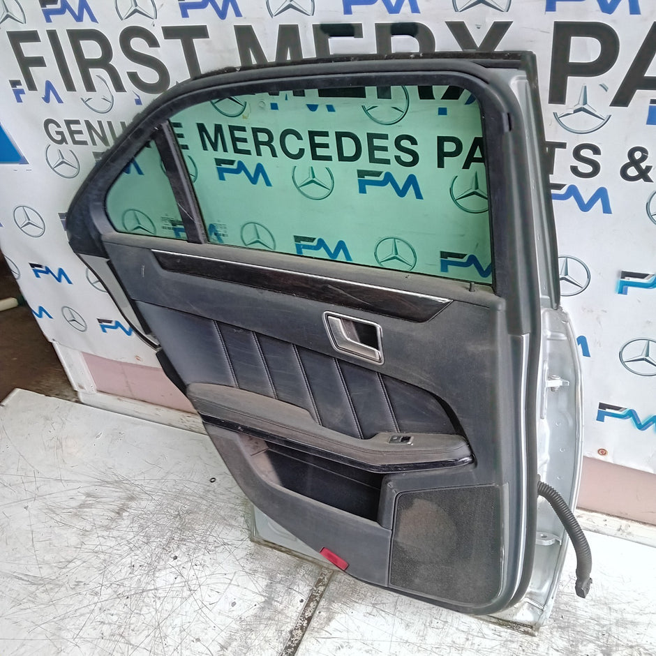 MERCEDES E-CLASS W212 DRIVER REAR DOOR OSR  2009-16 SILVER COMPLETE FMD389