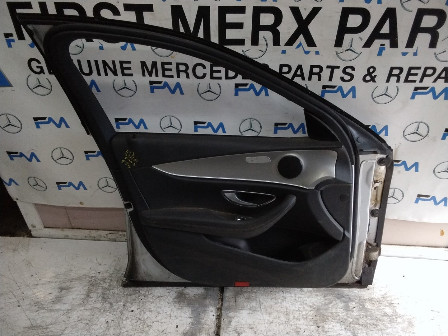 MERCEDES E-CLS W213 SLN PASSENGER FRONT DOOR NSF SILVER 2016-20 COMPLETE FMD594