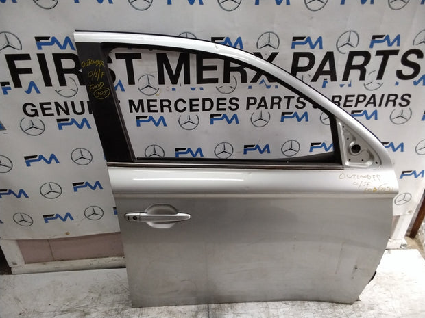 MITSUBISHI OUTLANDER MK3 DRIVER FRONT DOOR OSF SILVER COMPLETE 2013 FMD305