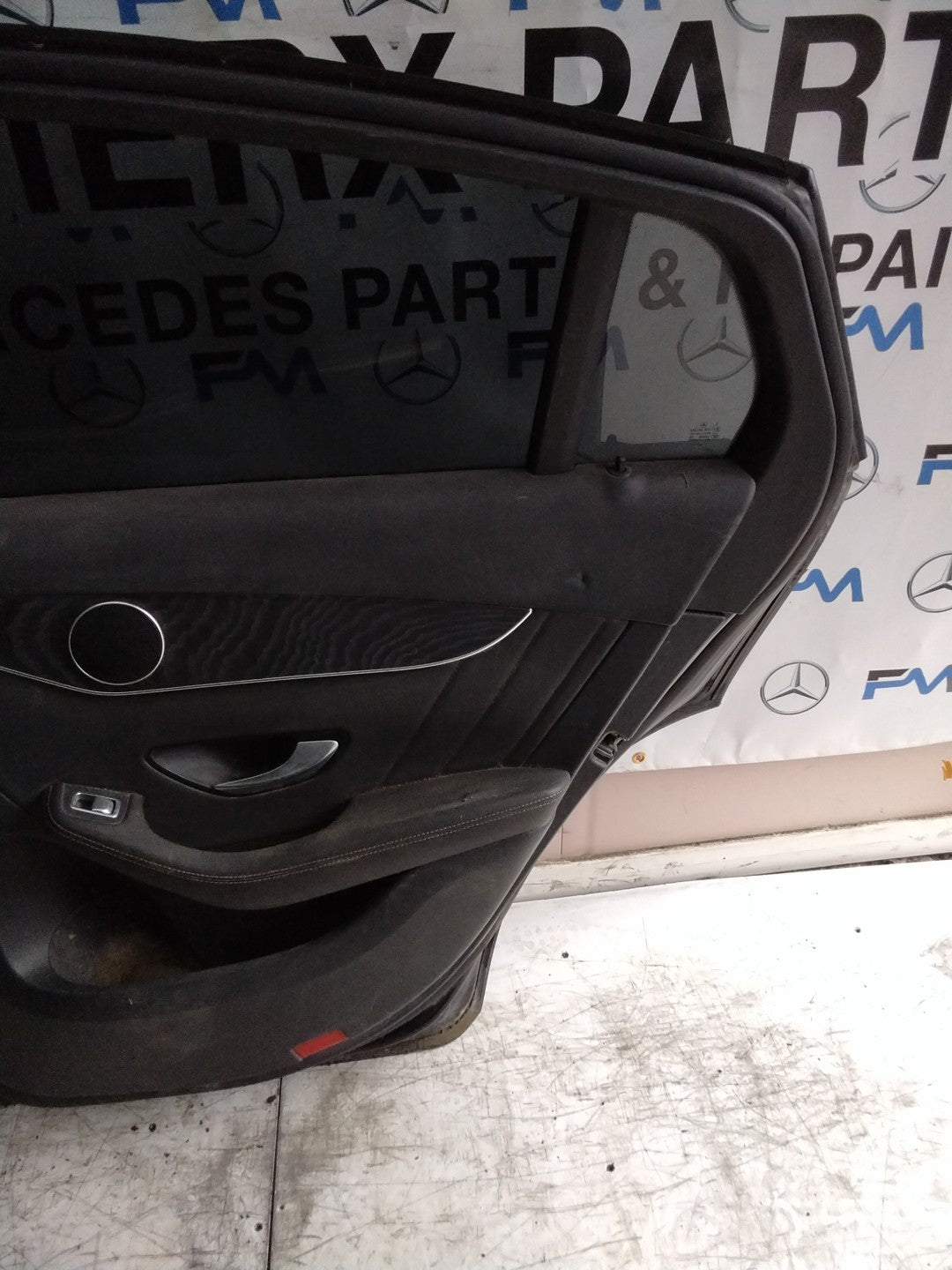 MERCEDES BENZ GLC X253  DRIVER REAR DOOR OSR BLACK 2016 ON COMPLETE FMD308