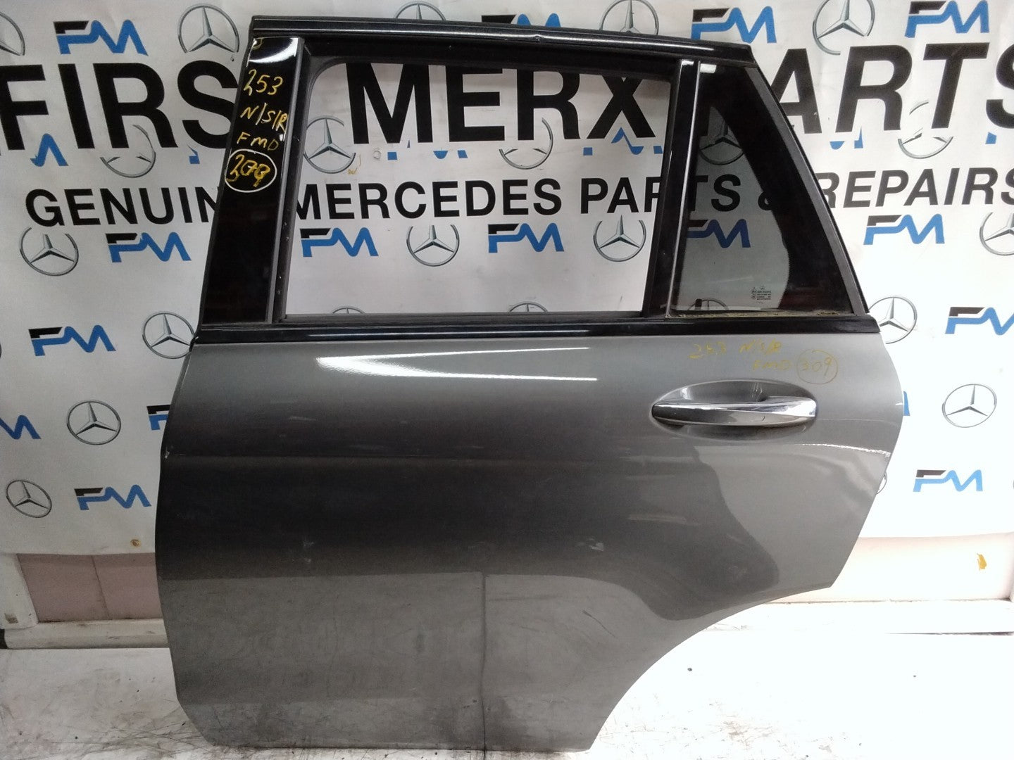 MERCEDES GLC W253 PASSENGER REAR DOOR NSR GREY 2016 ON COMPLETE FMD309