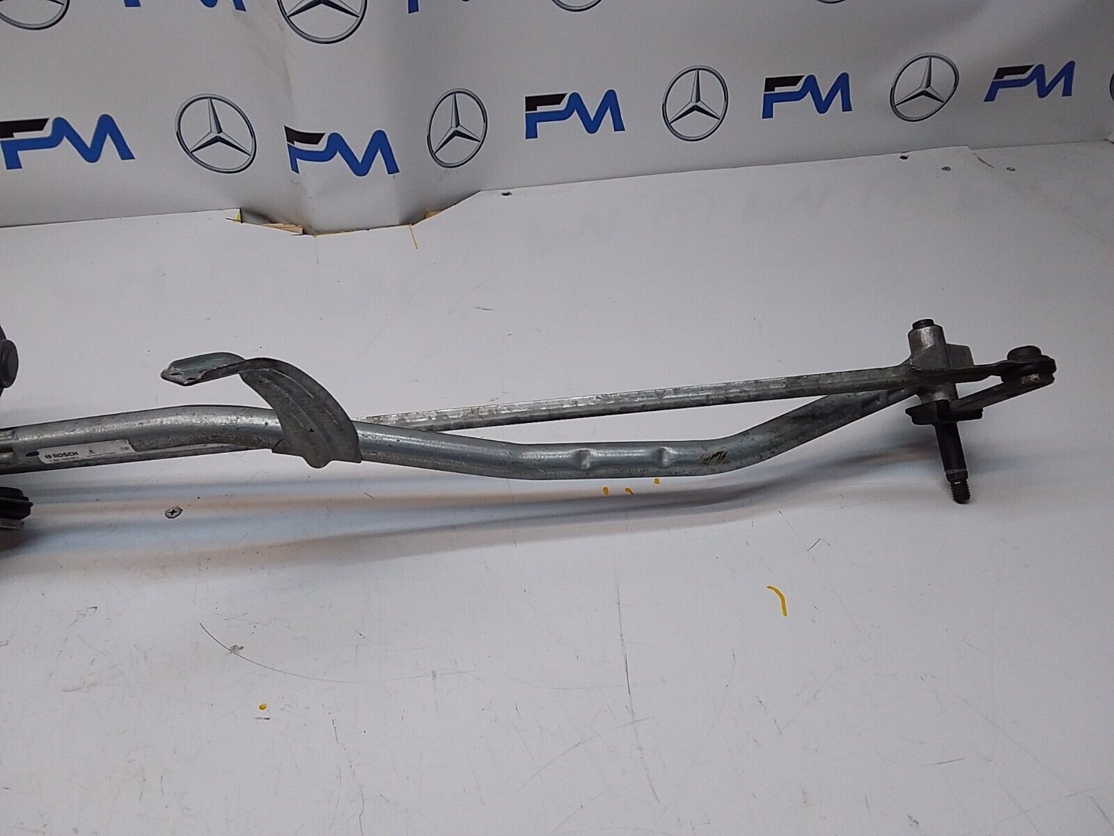 MERCEDES E-CLASS C238 2014-2018 FRONT WIPER MOTOR AND LINKAGE A2388209300FM00194
