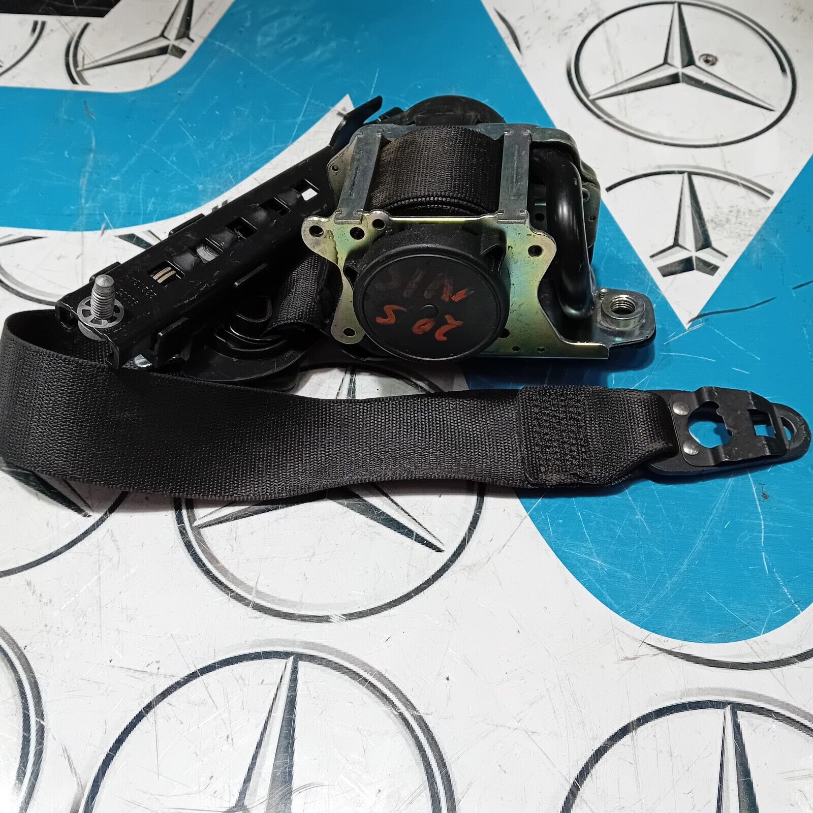 MERCEDES C CLASS SEAT BELT FRONT LEFT PASSENGER SIDE NEARSIDE W205 2014/2020