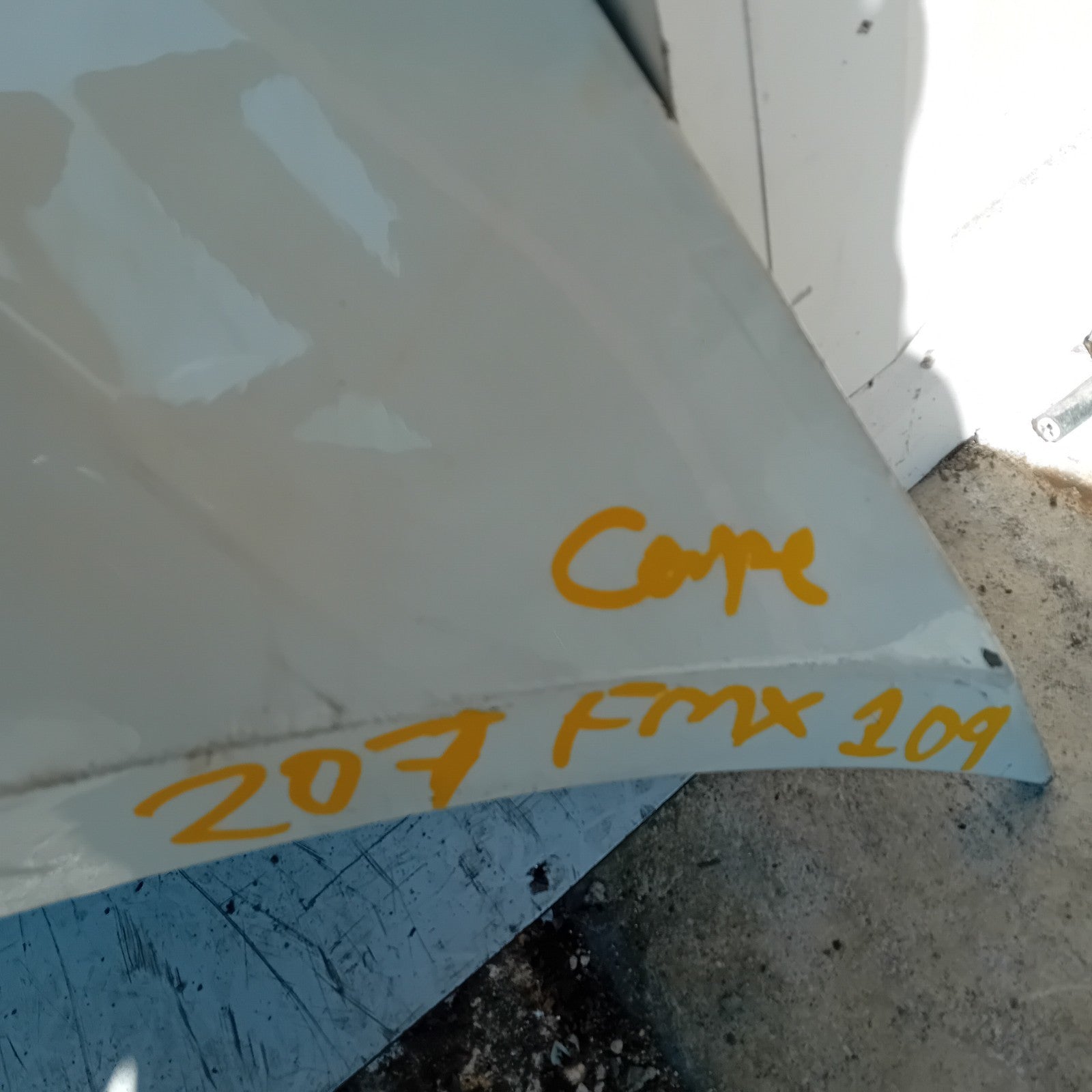 MERCEDES BENZ E-CLASS C207 COUPE REAR BUMPER 2016 WHITE A2076100408 FMX109
