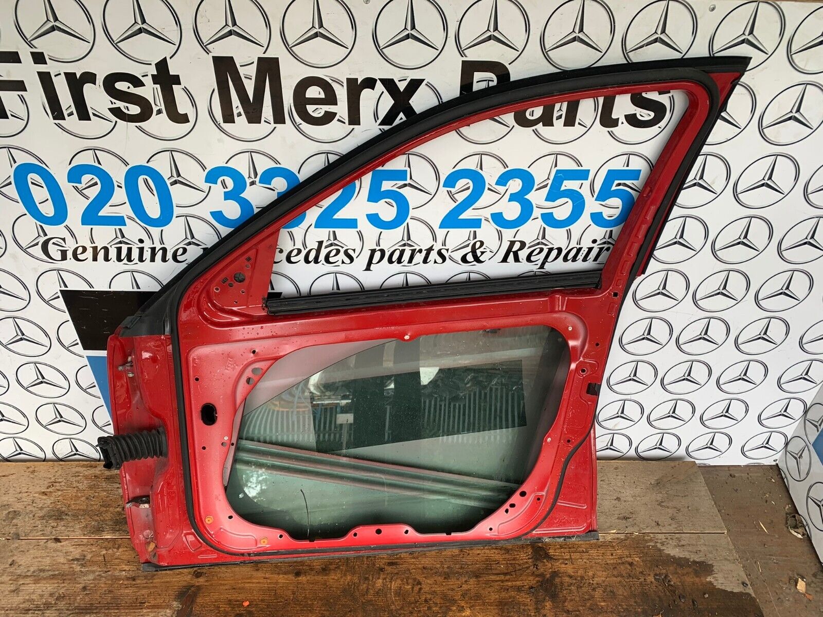 MERCEDES BENZ C CLASS W204 2008-2014 OFF SIDE FRONT RIGHT DOOR SALOON