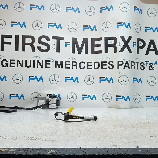 MERCEDES C CLASS W205 BONNET PEDESTRIAN ACTUATOR  A2059060002 2017 FM001445