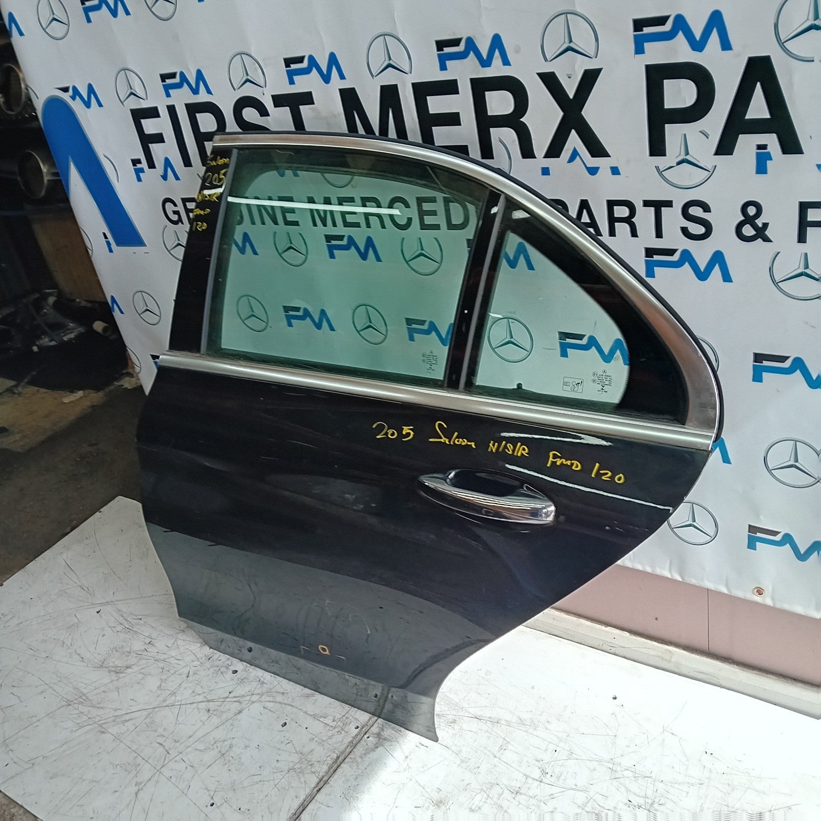 MERCEDES BENZ C-CLASS W205 PASSENGER SIDE REAR DOOR N/S/R BLACK FMD120