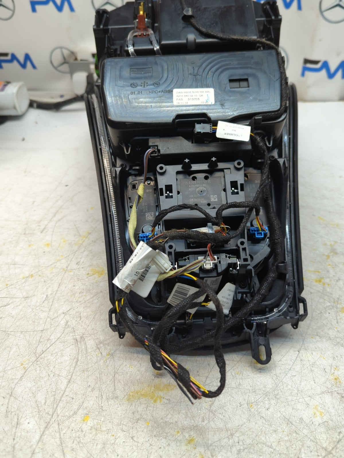  MERCEDES E-CLASS W205 CENTRE CONSOLE + 3 AIR VENT A2054402032 FM001404