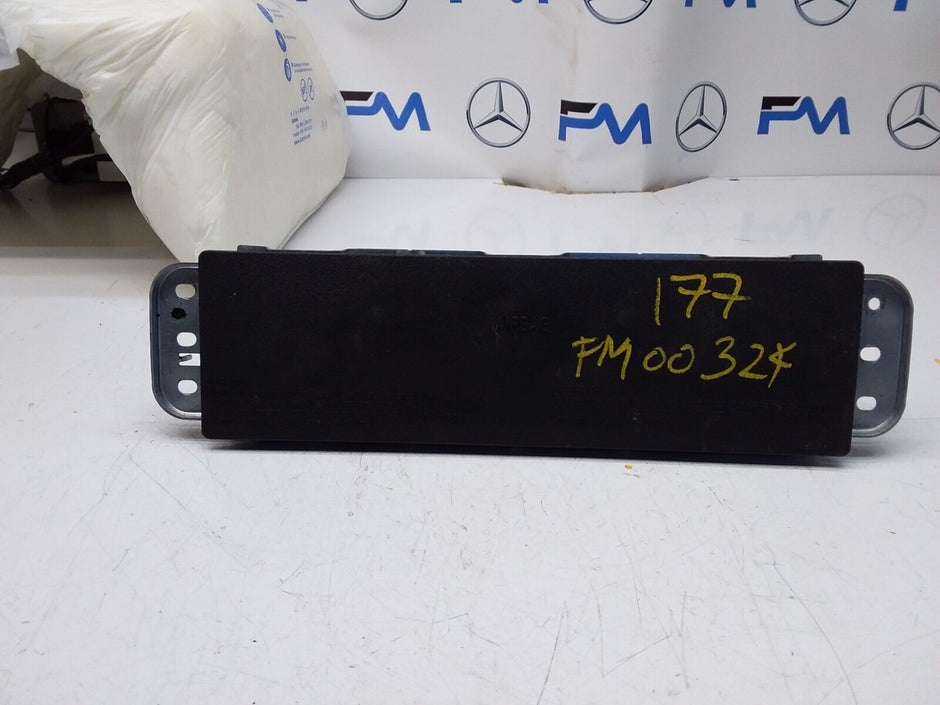 2018 MERCEDES BENZ A-CLASS W177 DRIVER SIDE KNEE AIRBAG A1778600102 FM00324