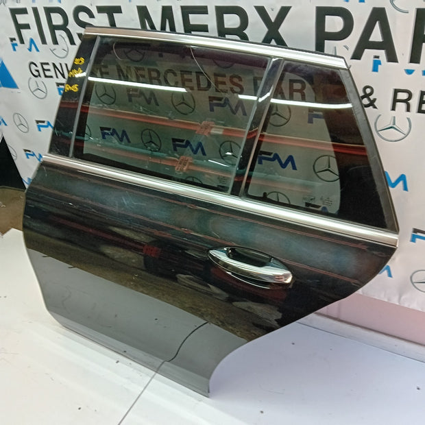 MERCEDES BENZ E-CLASS  W213 PASSENGER SIDE REAR DOOR ( NEAR SIDE REAR ) FM05