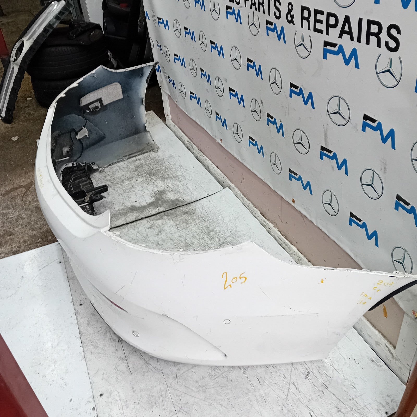 MERCEDES BENZ C-CLASS C205 COUPE REAR BUMPER 2016 ON WHITE COMPLETE FMX34