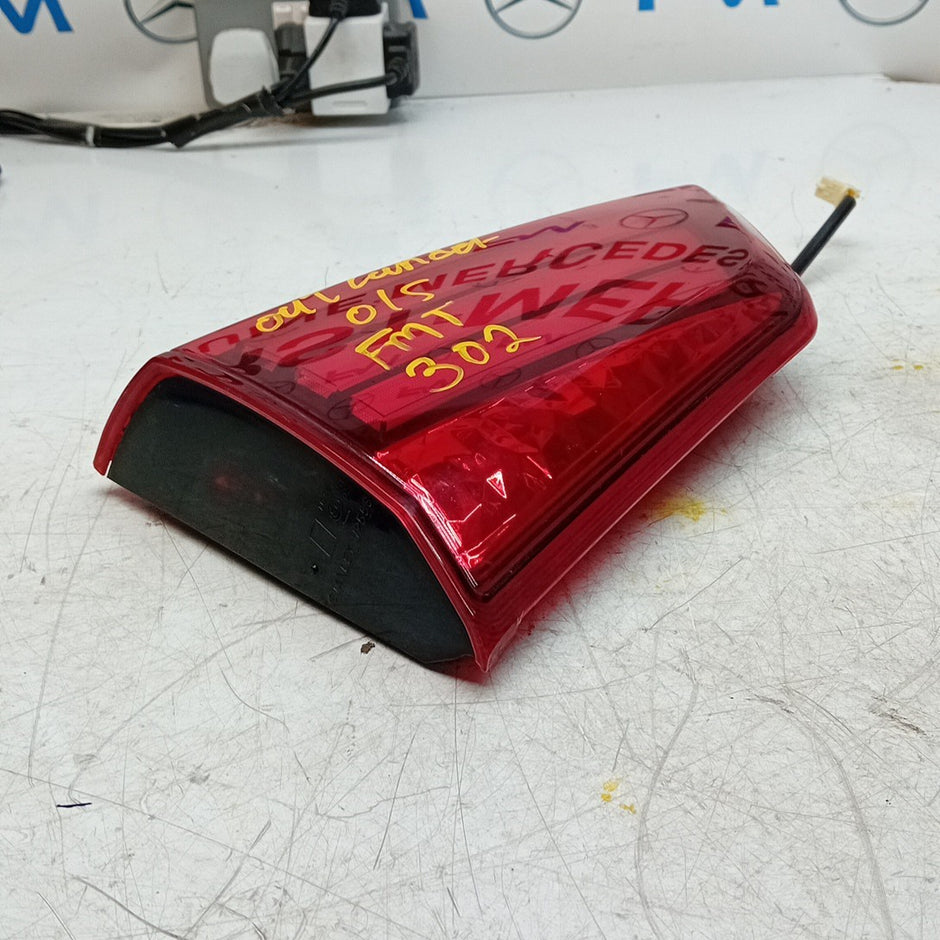 MITSUBISHI OUTLANDER MK3 PASSENGER SIDE LEFT REAR INNER TAIL LIGHT 2013 FMT302
