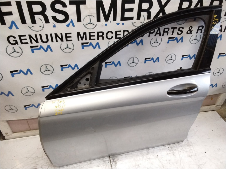 MERCEDES C-CLASS W205 PASSENGER SIDE FRONT DOOR N/S/F COMPLETE SILVER FMD105