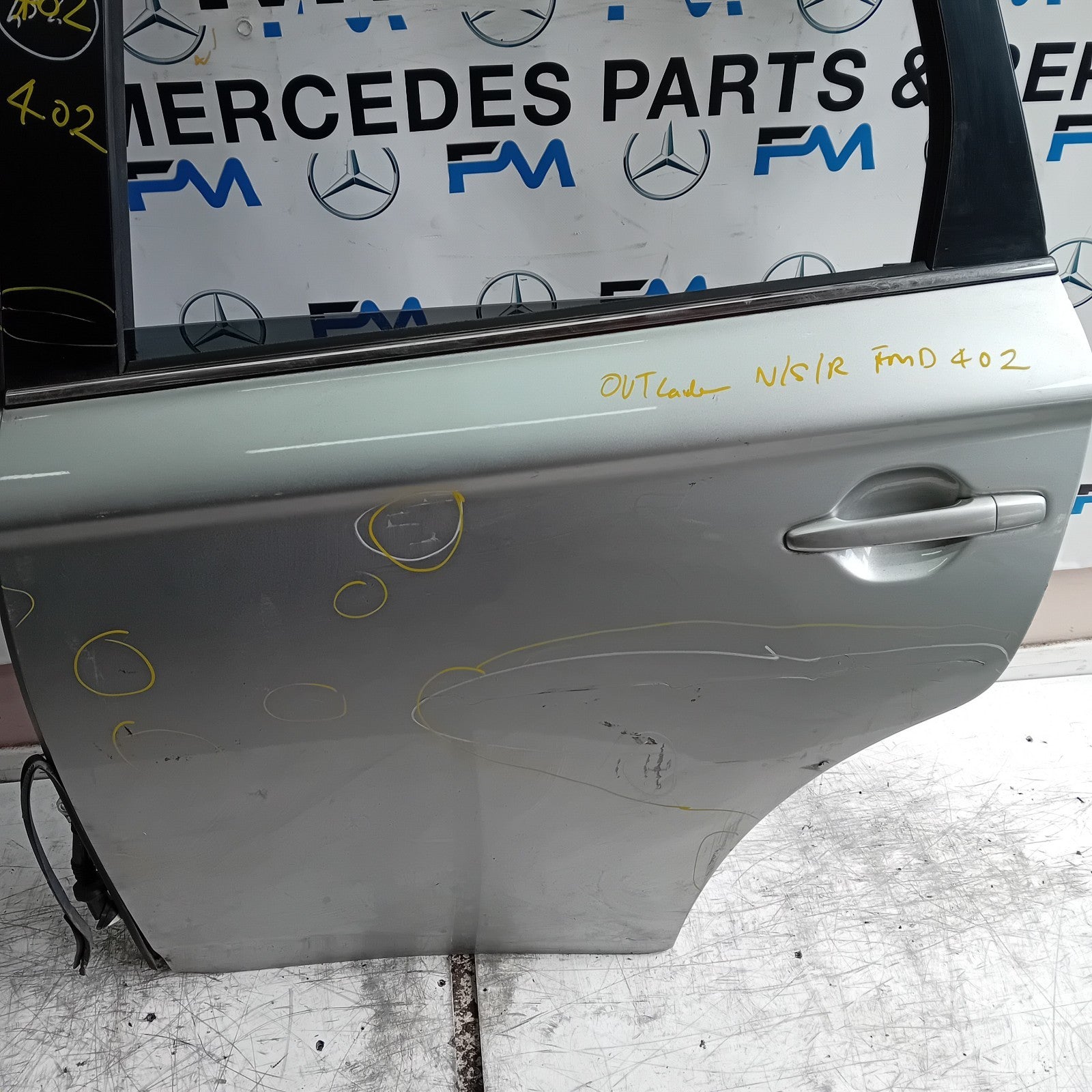 MITSUBISHI OUTLANDER MK3 PASSENGER REAR DOOR NSR BLACK 2013 FMD402