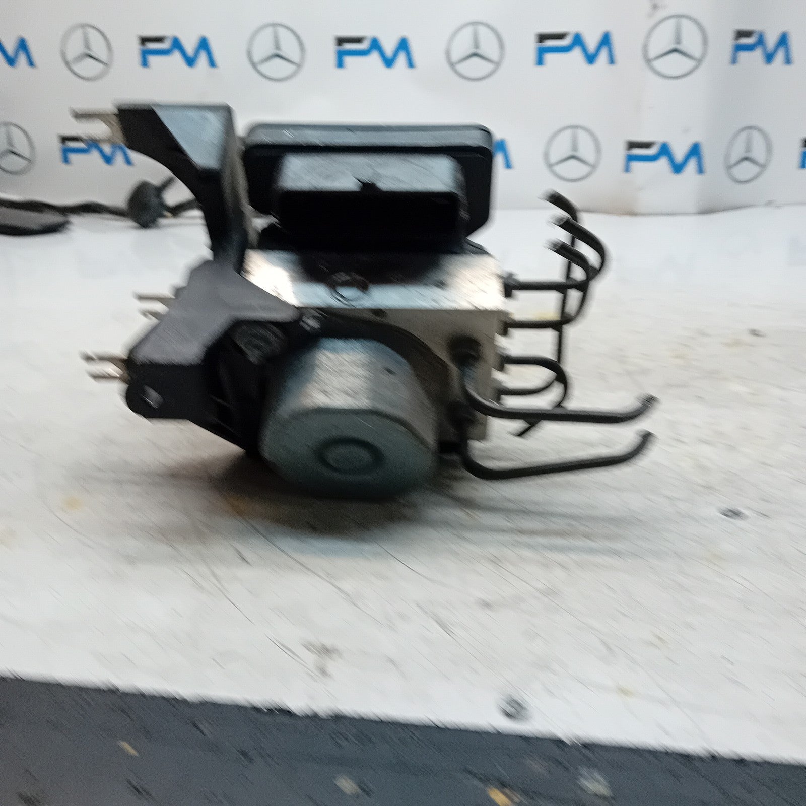 MERCEDES BENZ B-CLASS W246 ABS PUMP CONTROL MODULE UNIT A0084317512 FM001460