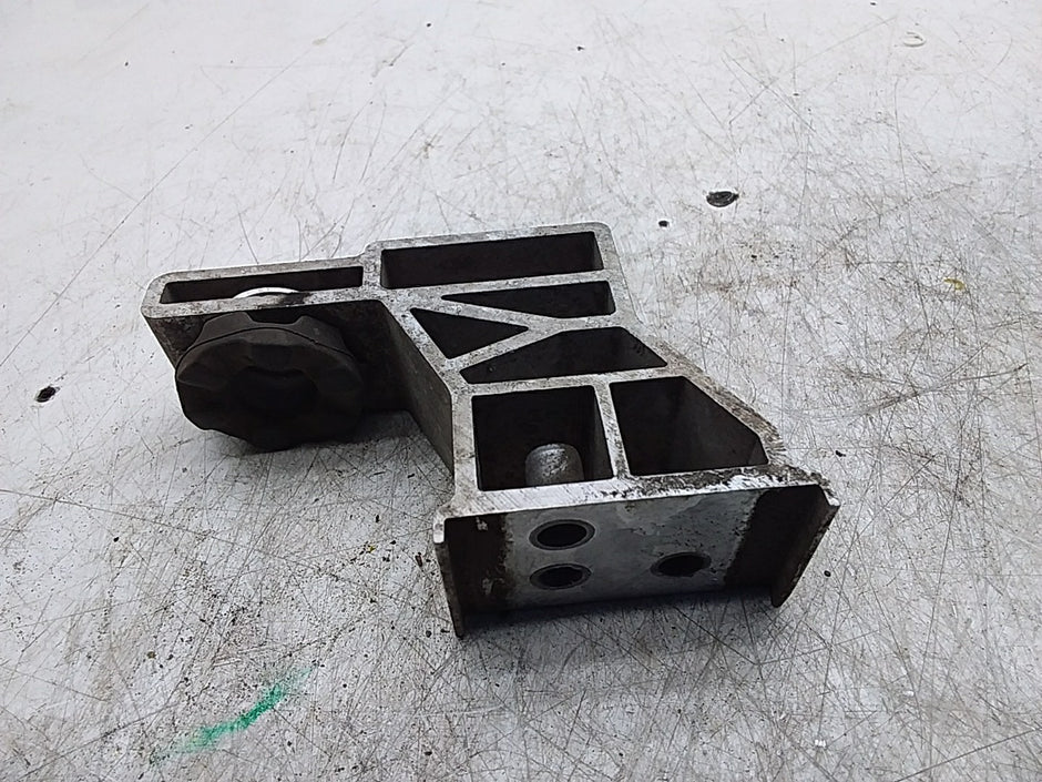 MERCEDES E-CLS W213 RADIATOR HOLDER FMR254