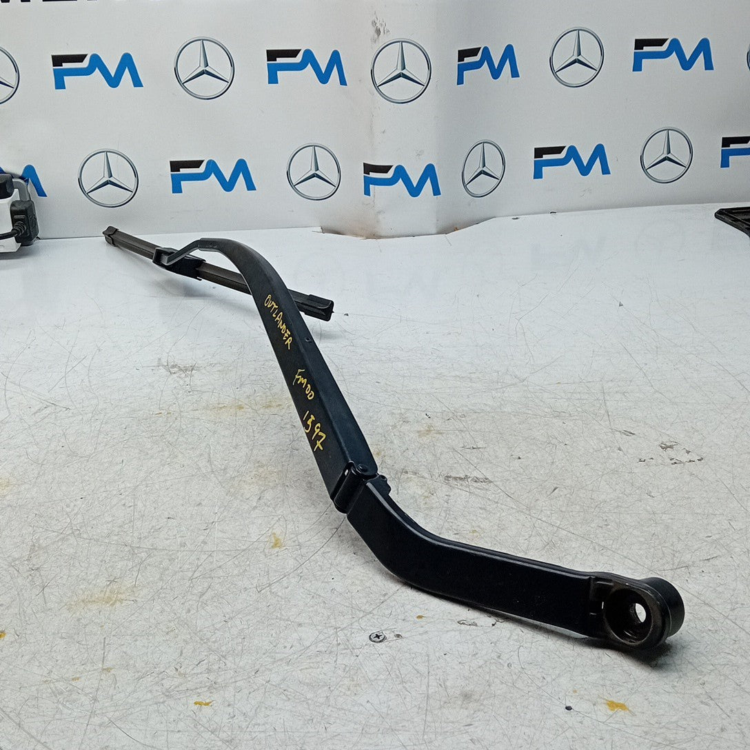 MITSUBISHI OUTLANDER MK3 FRONT   WIPER WINDSCREEN ARM 8252 FM001597