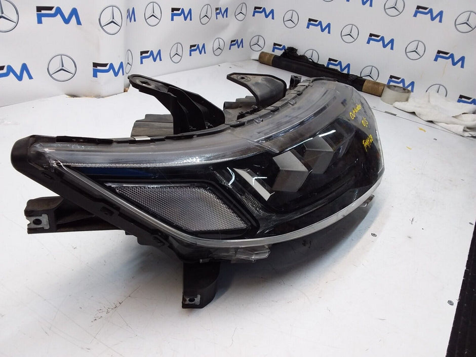 MITSUBISHI OUTLANDER MK3 2018 HEADLIGHT DRIVER SIDE LEFT R009A Z8CX FMH68