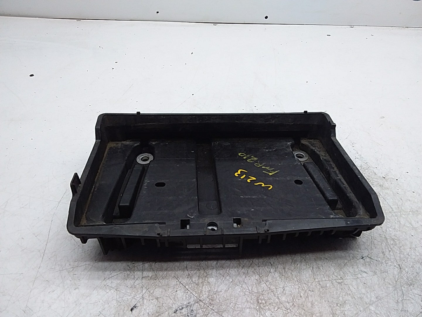 MERCEDES BENZ C-CLASS W205 BATTERY TRAY COVER  A2056200118 FMR210