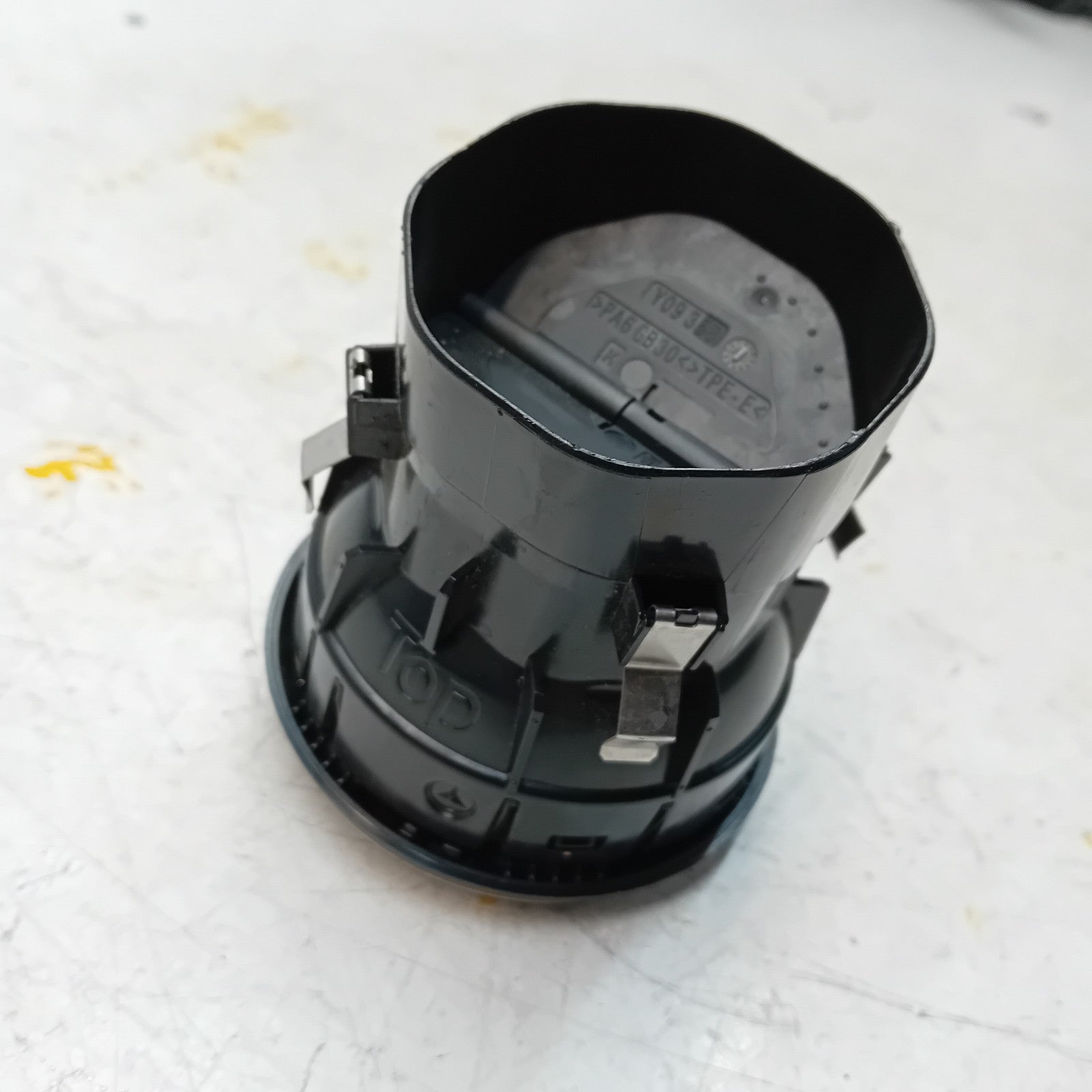 MERCEDES CLA-CLASS W117 DASHBOARD AIR VENT CENTRE SIDE 2017 A1178300354 FM001167