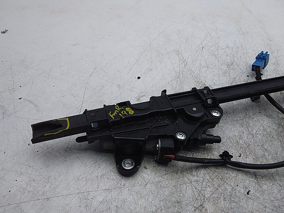 MERCEDES C-CLASS W205 SEAT BELT RETRACTOR REAR RIGHT A2058600282 DAMAGED FMR198
